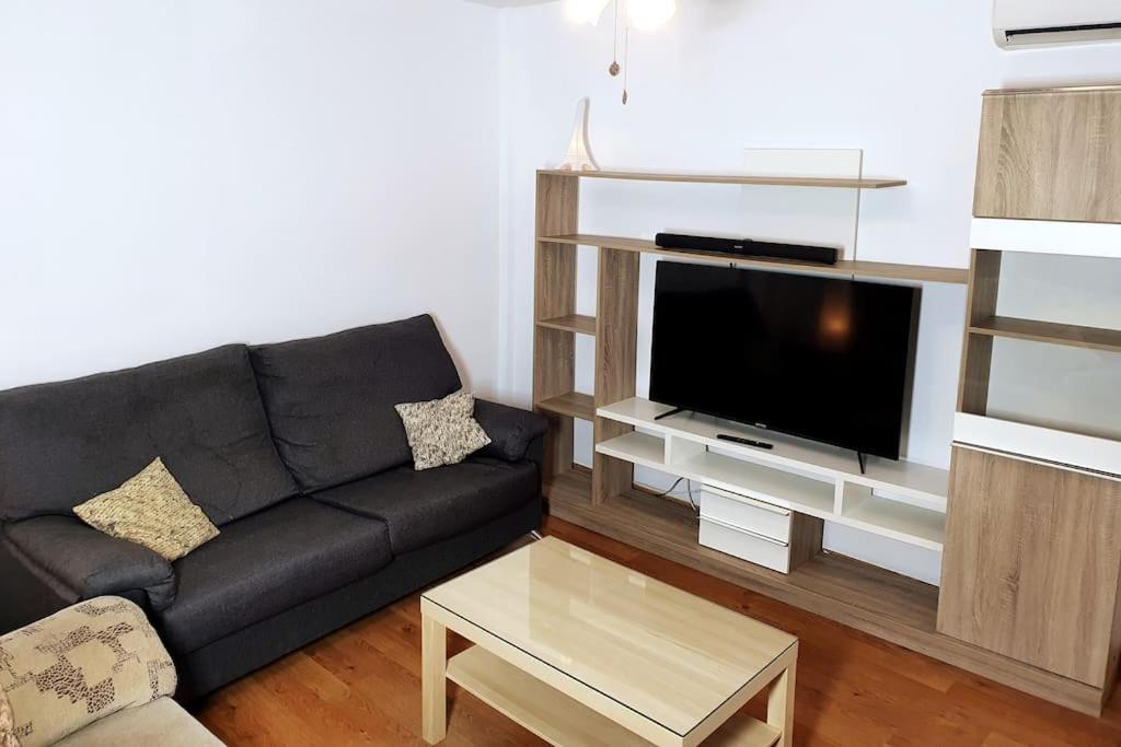 2F, Aire Acondic, 80M2, 2 Dormitorios, 4 Huespedes, Wifi Gratis La Línea de la Concepción Eksteriør billede